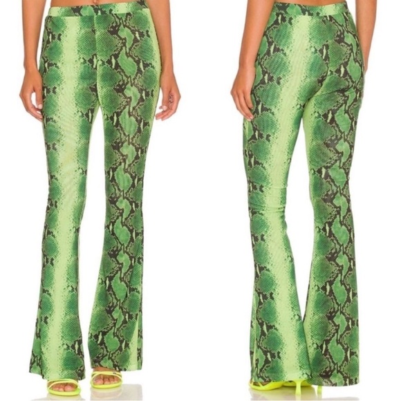 cult gaia Pants - Cult Gaia x Bratz Sharidan Flare Pants Green ombré snakeskin